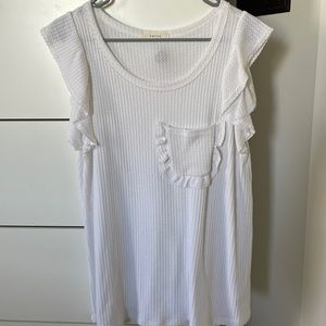 White waffle top with pocket detail
